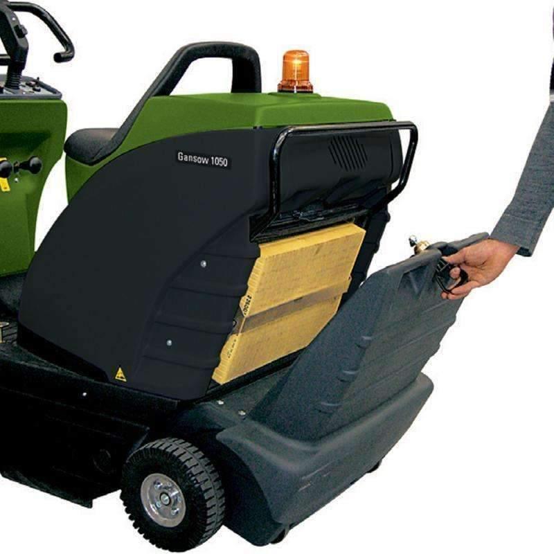 IPC Eagle 1050 Vacuum Rider Sweeper (Free Shipping) - Janitorial Superstore